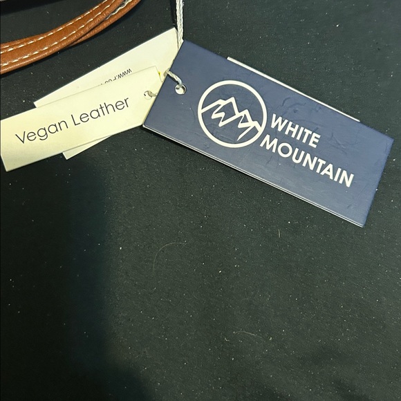 NWT White Mountain tan and Brown Vegan Leather Clutch - Picture 4 of 5